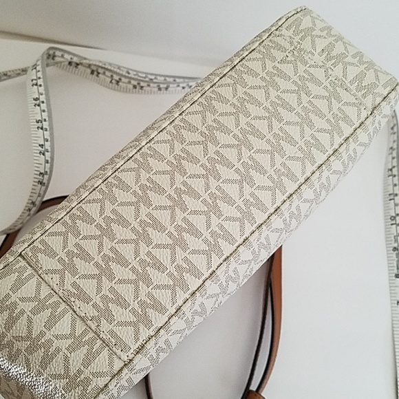 🚫TOO LATE🚫🤗 Michael Kors Large Bag EUC - Picture 7 of 8